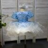 Blue and white gauze short floral children's dress, feather and flower design, suitable for birthday parties, graduation season